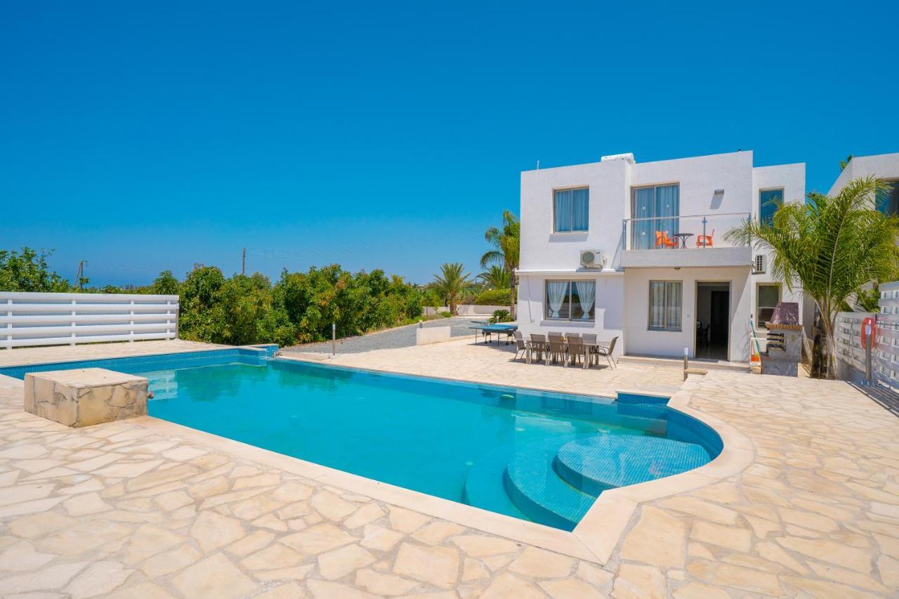 Oniros By Prestige Bookings Пея Екстериор снимка